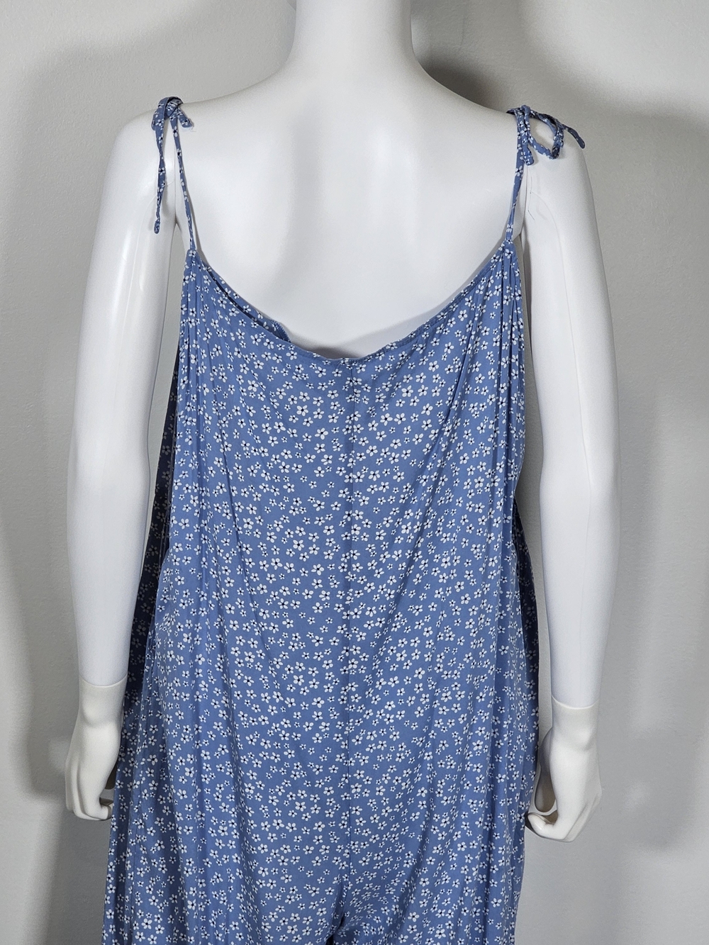 Smash + Tess Light Blue Floral Tie-Strap Jumpsuit - Picture 7 of 10